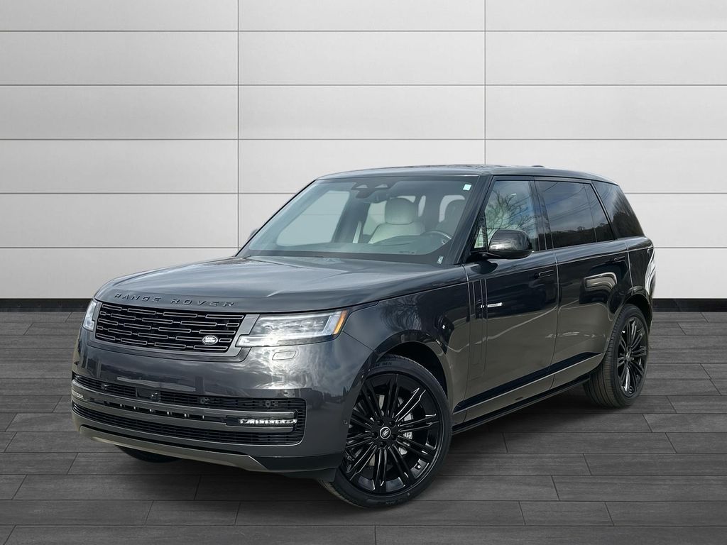 2025 Land Rover Range Rover SE's photo