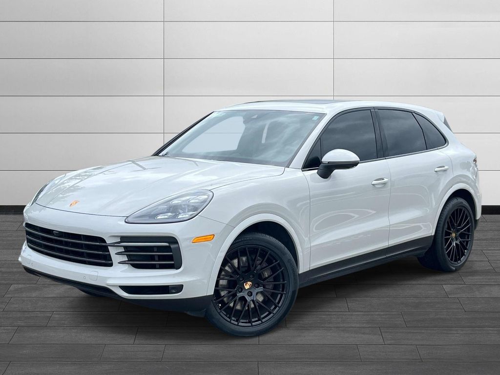 2022 Porsche Cayenne Platinum Edition's photo