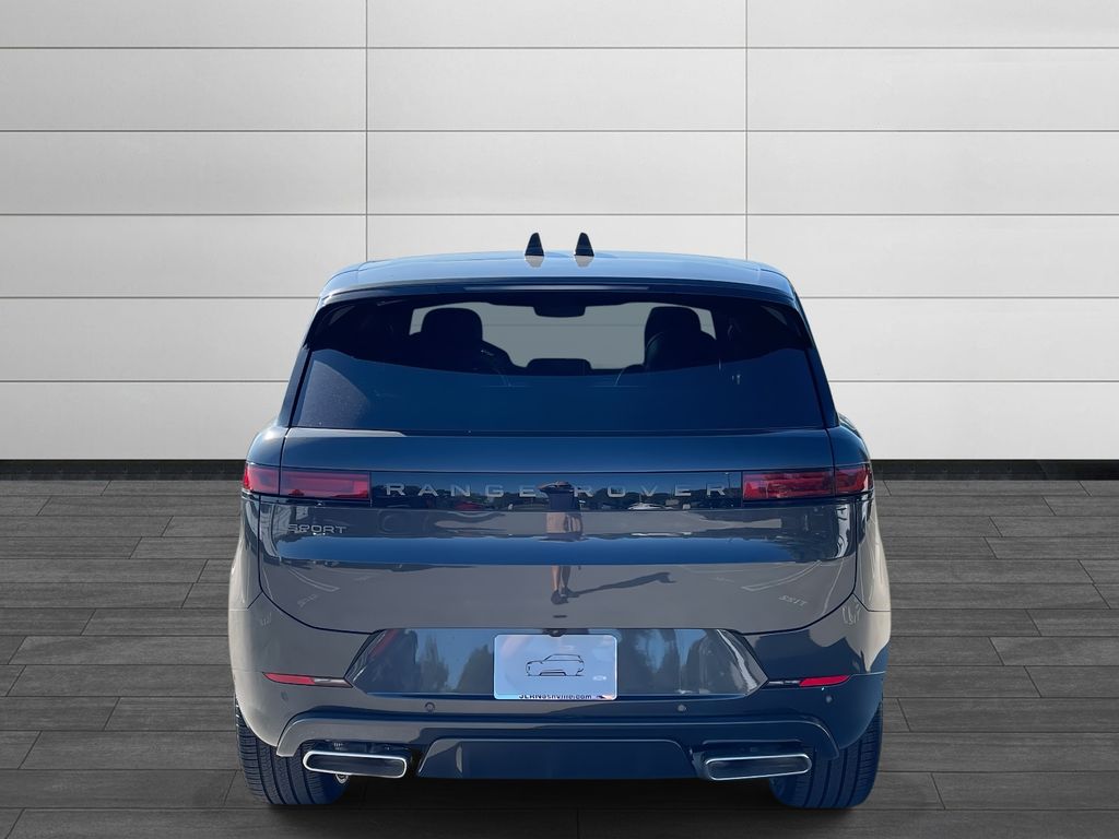 2025 Land Rover Range Rover Sport SE photo 4