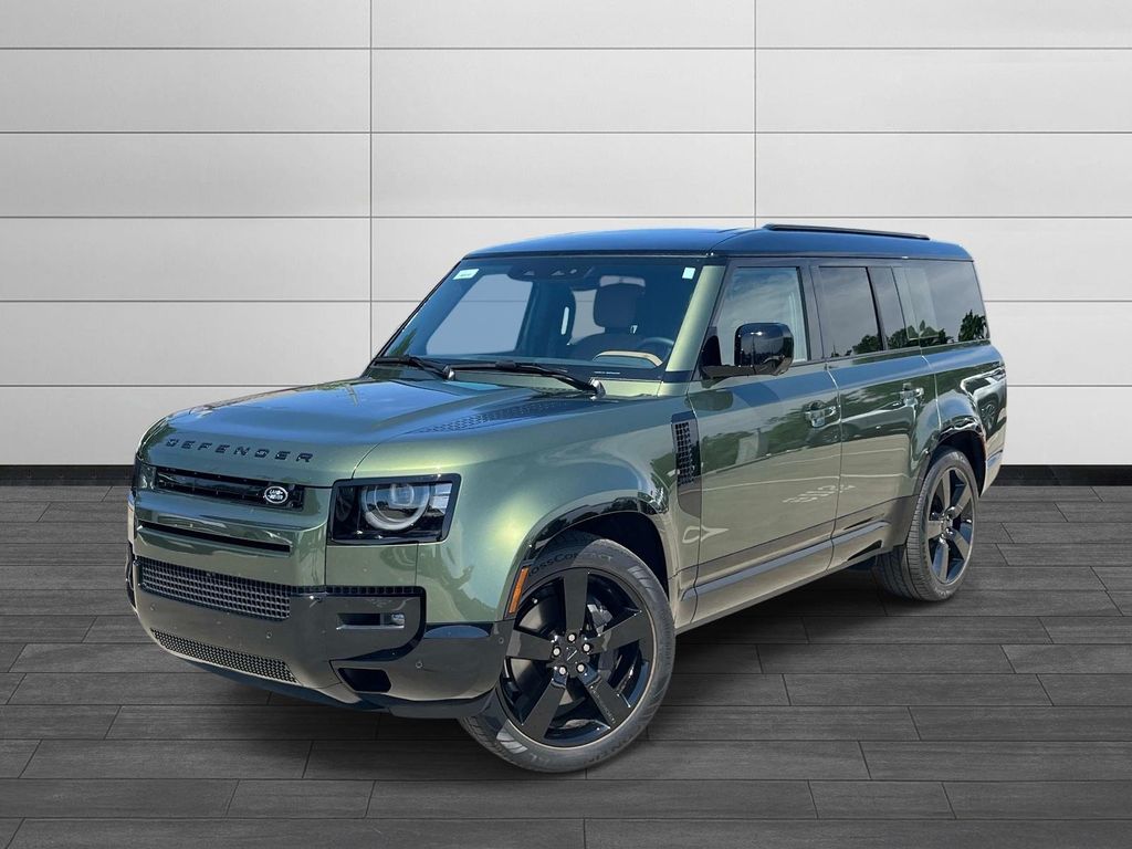 2026 Land Rover Defender 130 X-Dynamic SE P400's photo