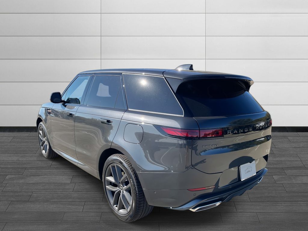 2025 Land Rover Range Rover Sport SE photo 3