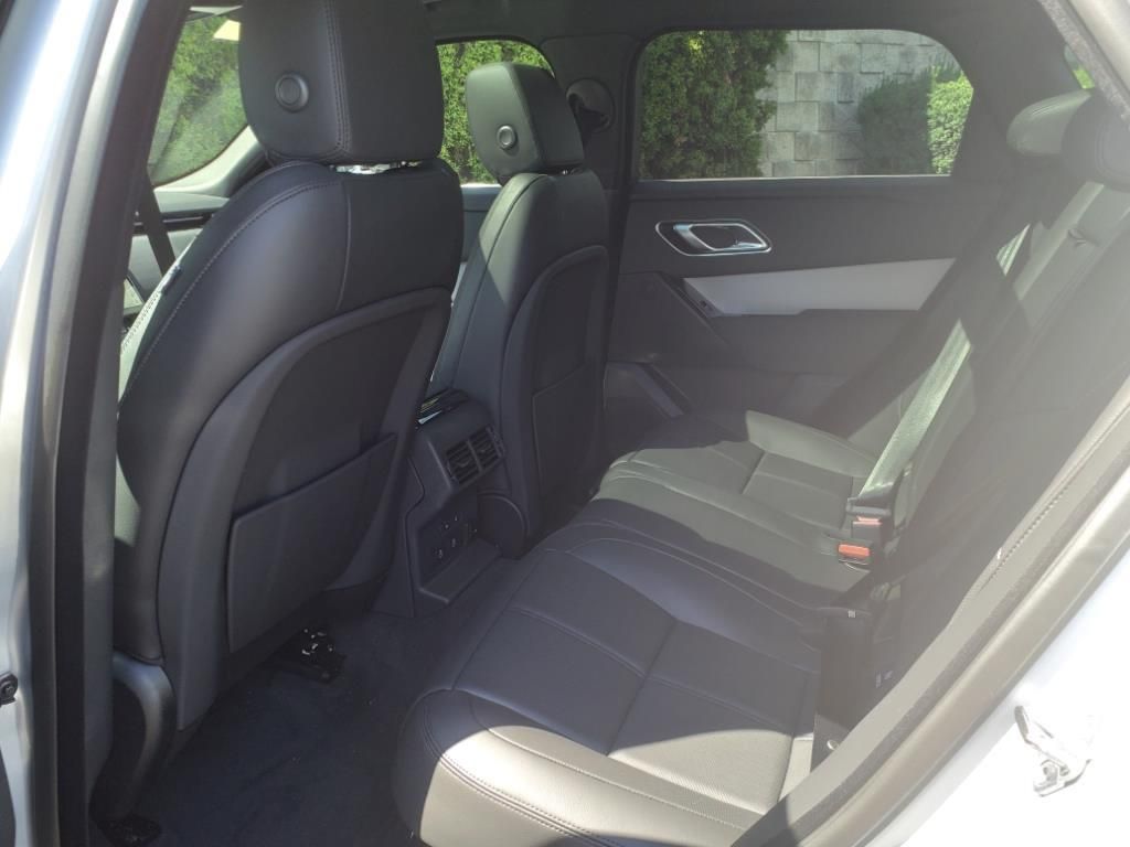 2025 Land Rover Range Rover Velar S photo 4