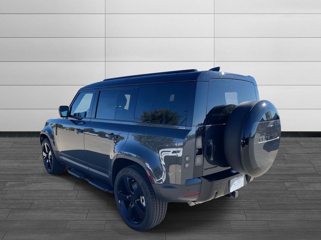 2026 Land Rover Defender 110 S photo 2