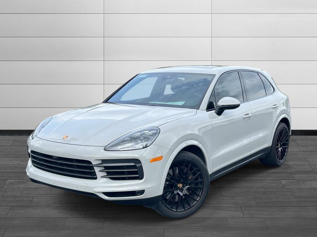 2022 Porsche Cayenne Platinum Edition's photo