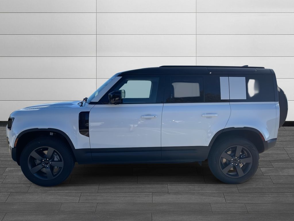 2026 Land Rover Defender 110 S photo 2
