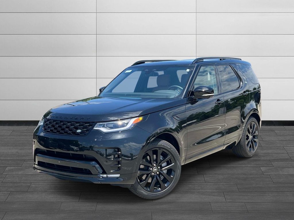 2026 Land Rover Discovery P300 Dynamic SE's photo