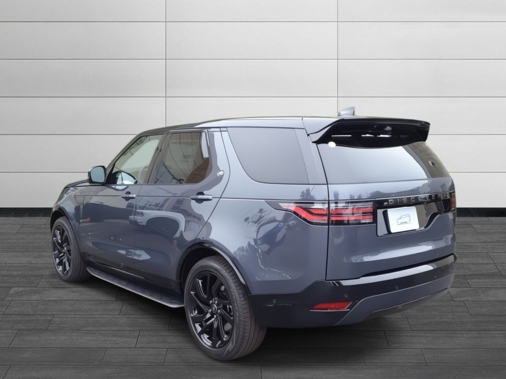 2025 Land Rover Discovery SE photo 3