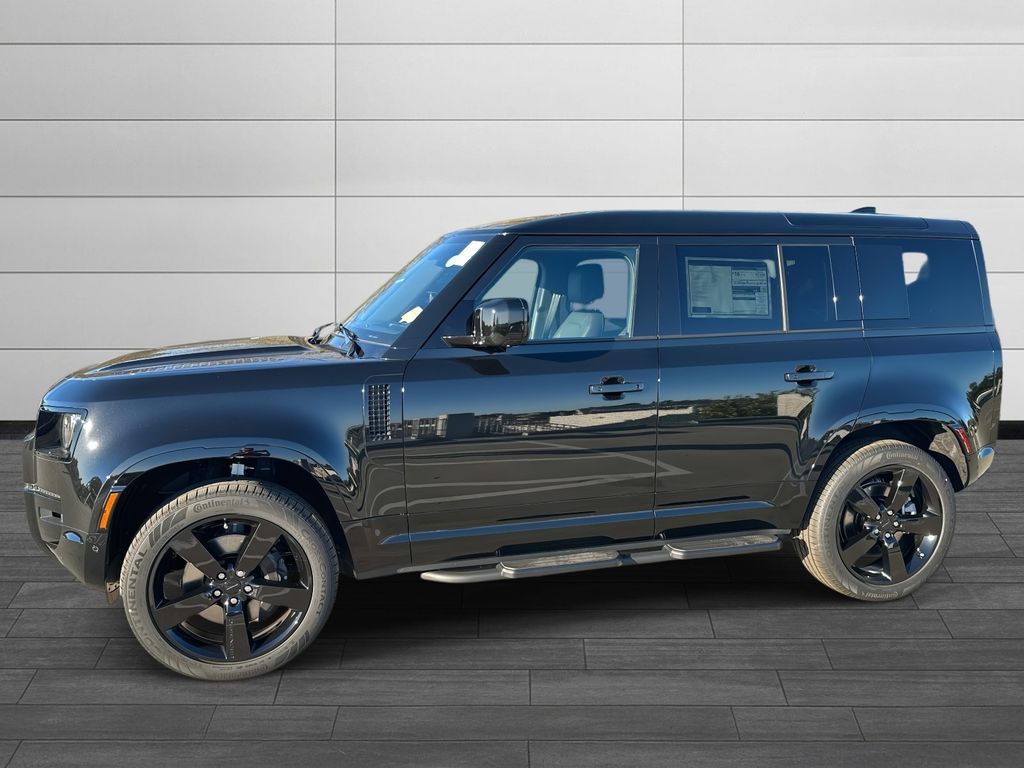 2026 Land Rover Defender 110 X-Dynamic SE photo 2