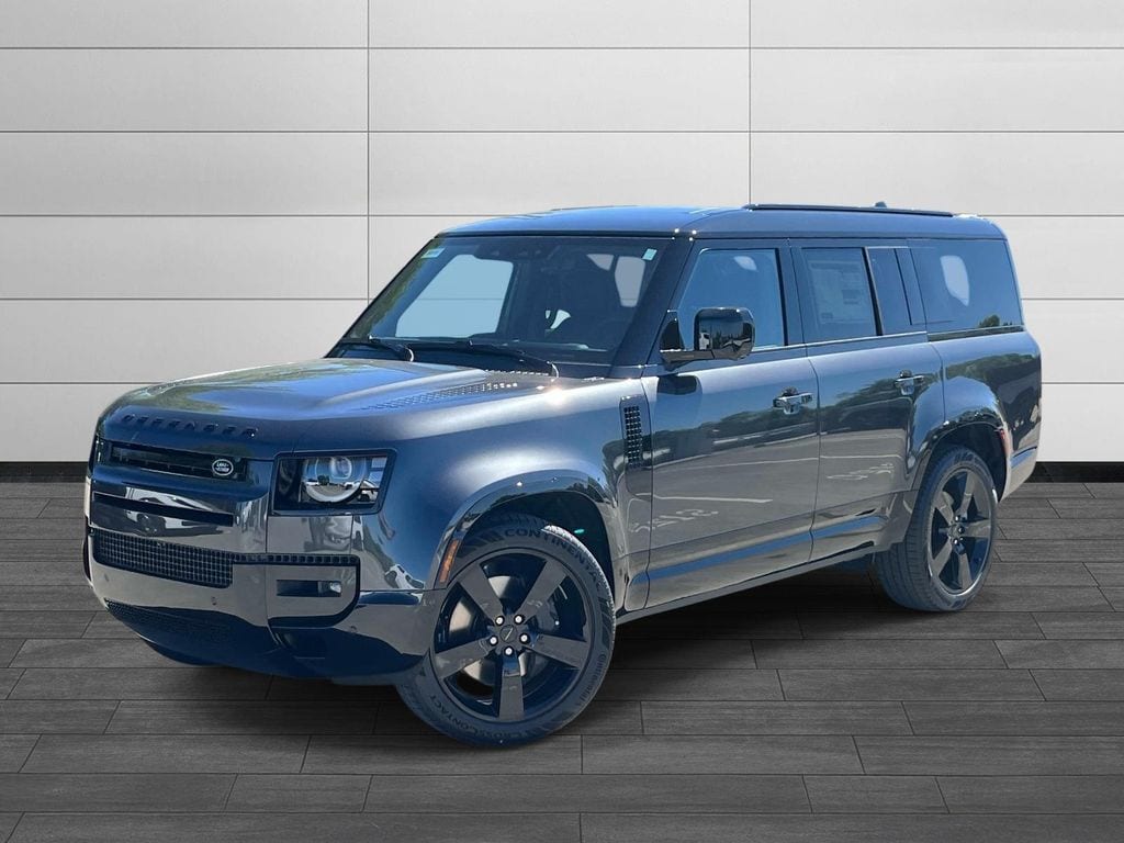 2026 Land Rover Defender 130 X-Dynamic SE P400's photo