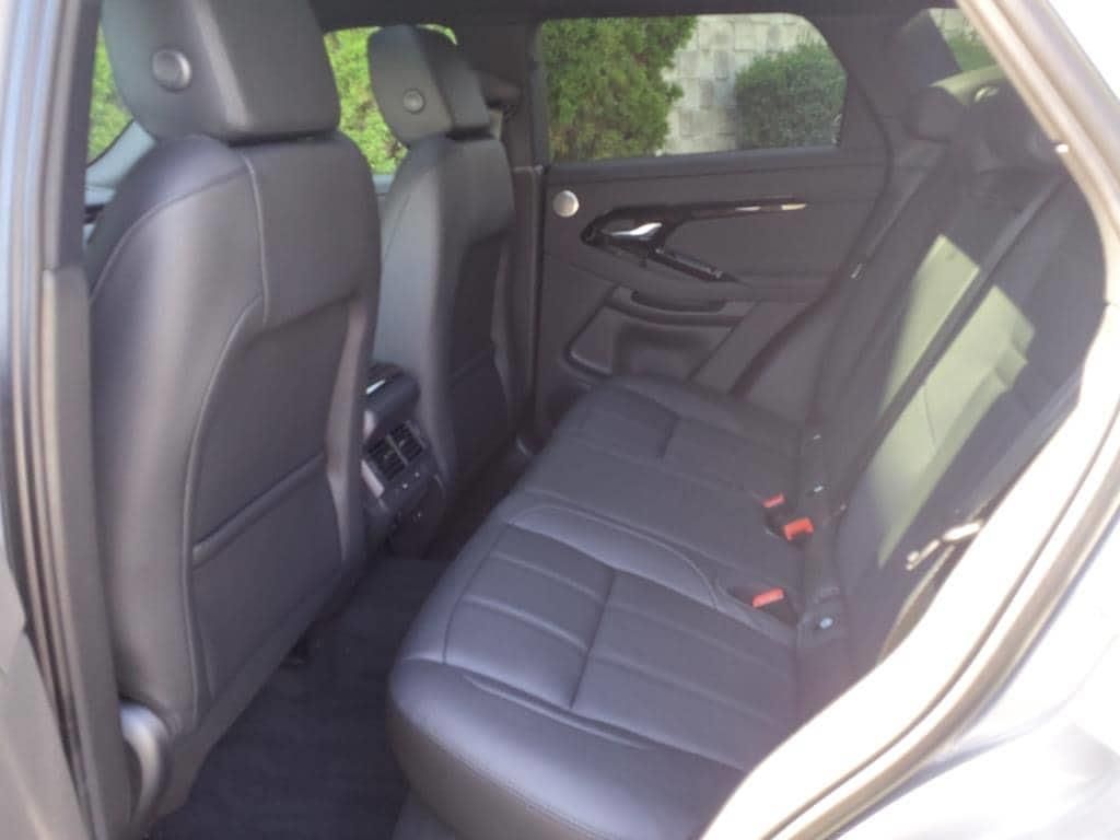 2026 Land Rover Range Rover Evoque Dynamic SE photo 4