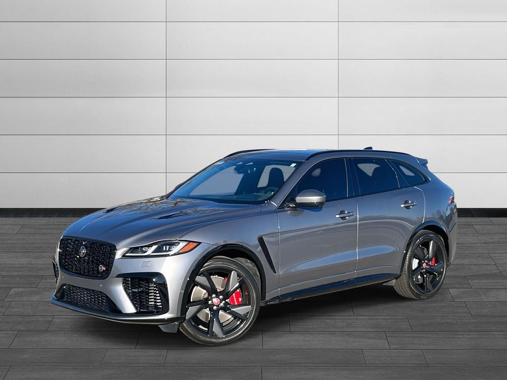 2023 Jaguar F-PACE SVR's photo