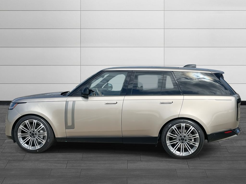 New 2026 Land Rover Range Rover SE SUV