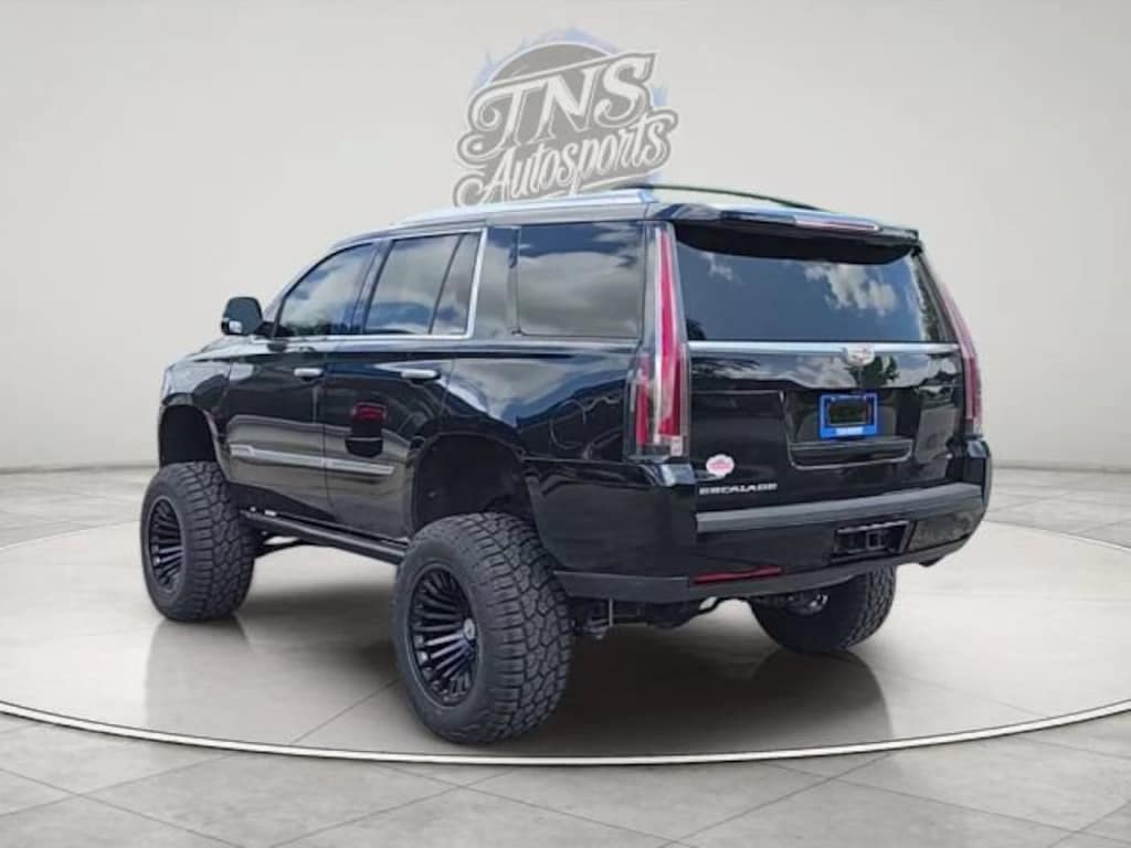 Used 2019 Cadillac Escalade Platinum 4WD Platinum