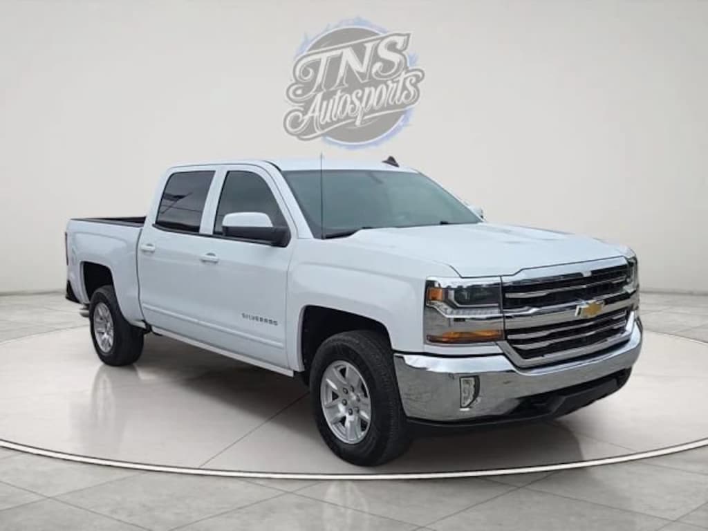 Used 2018 Chevrolet Silverado 1500 LT 4WD Crew Cab 143.5 LT w/1LT