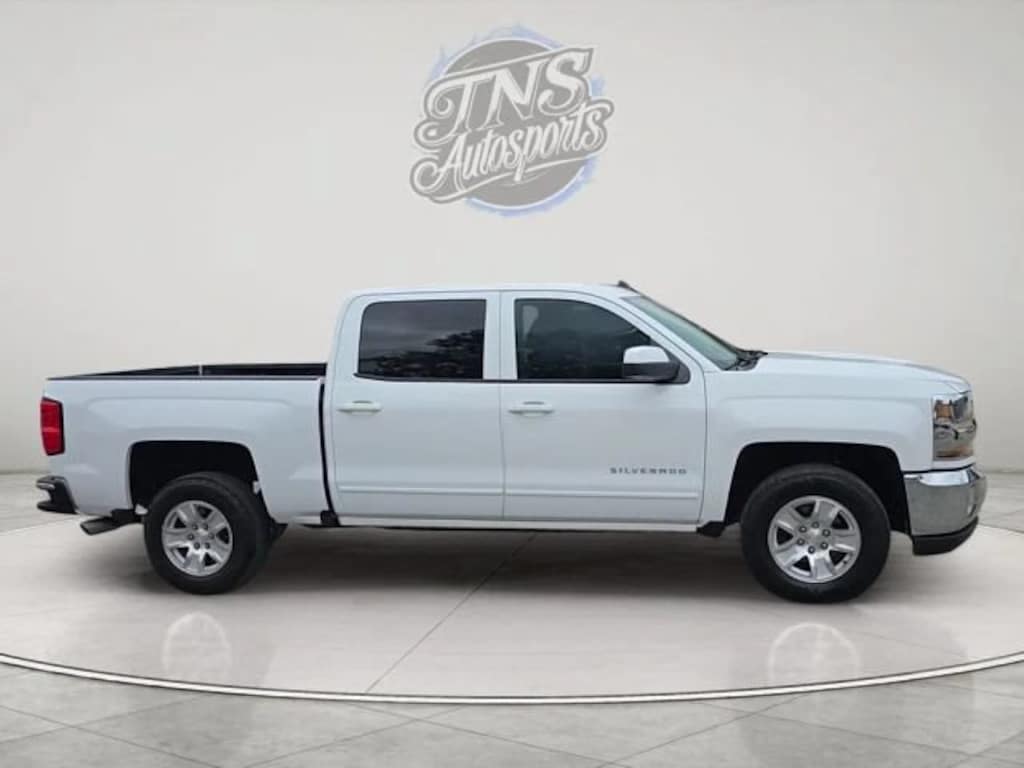 Used 2018 Chevrolet Silverado 1500 LT 4WD Crew Cab 143.5 LT w/1LT