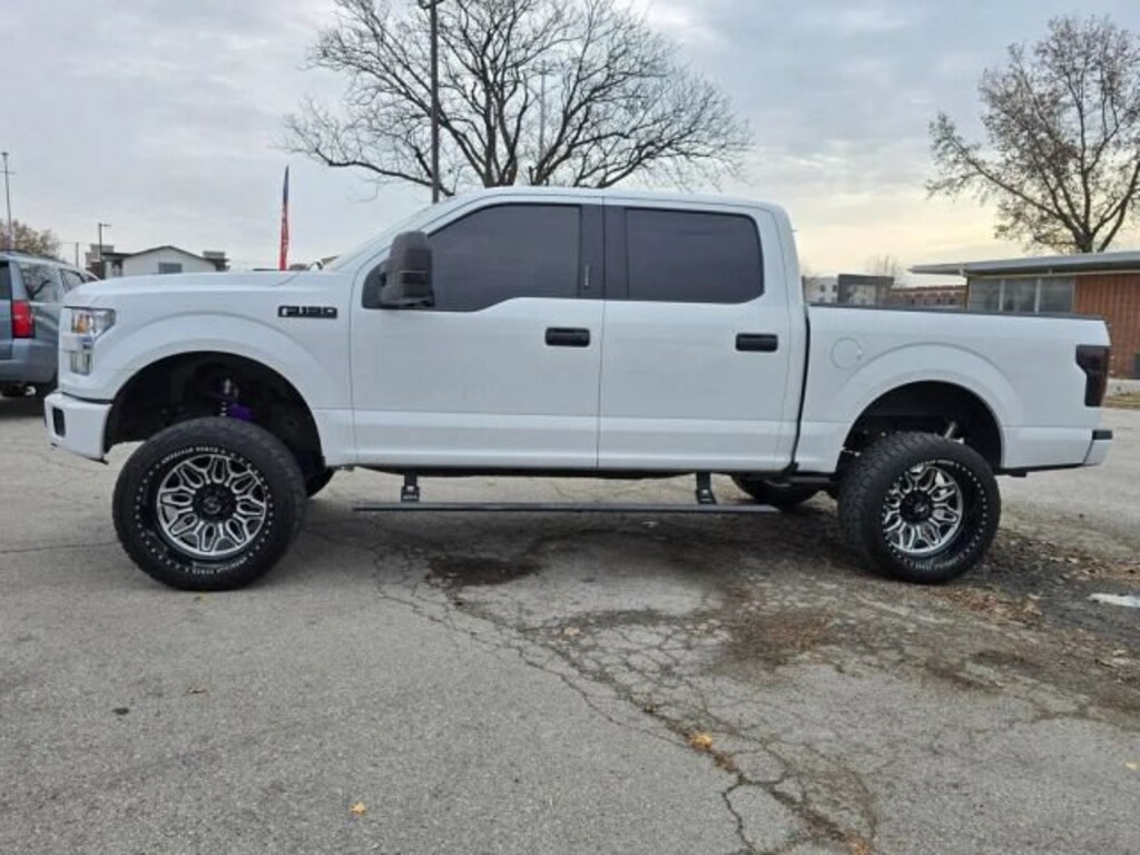 Used 2015 Ford F-150 XLT Pickup 4D 5 1/2 ft