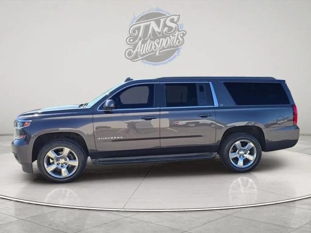 2016 Chevrolet Suburban LT - Photo 8