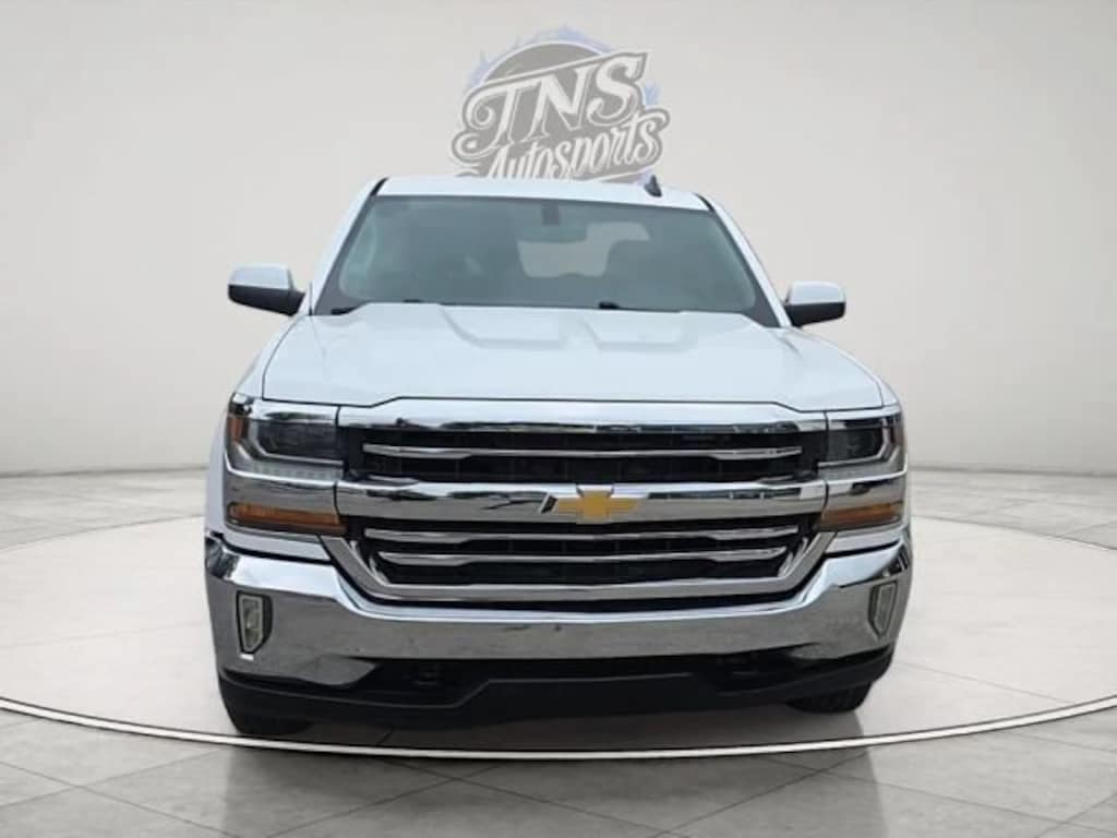 Used 2018 Chevrolet Silverado 1500 LT 4WD Crew Cab 143.5 LT w/1LT