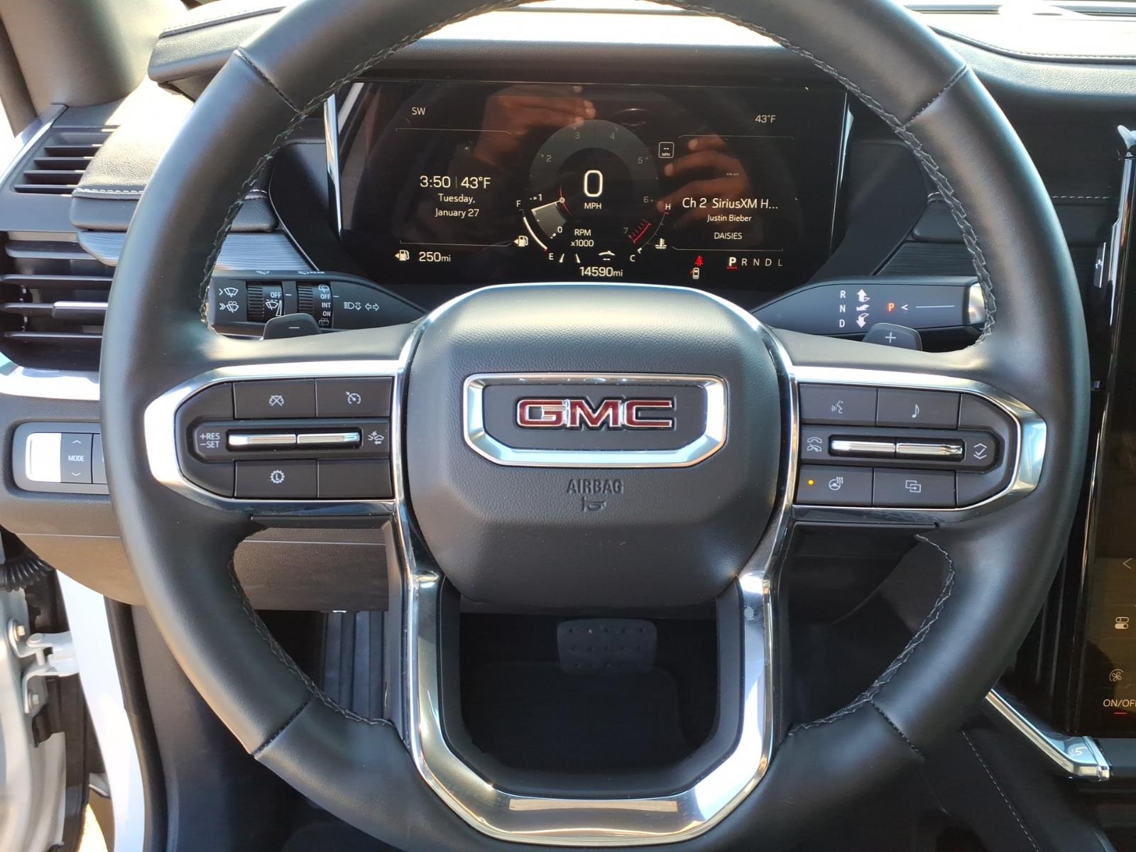 2025 GMC Acadia Elevation - Photo 10