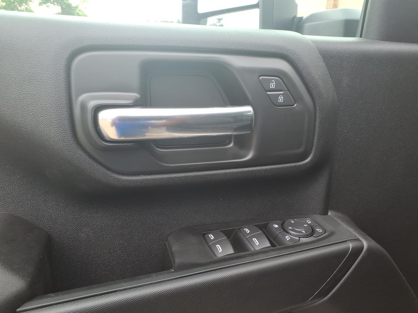 2026 Chevrolet Silverado 2500 HD Custom - Photo 9