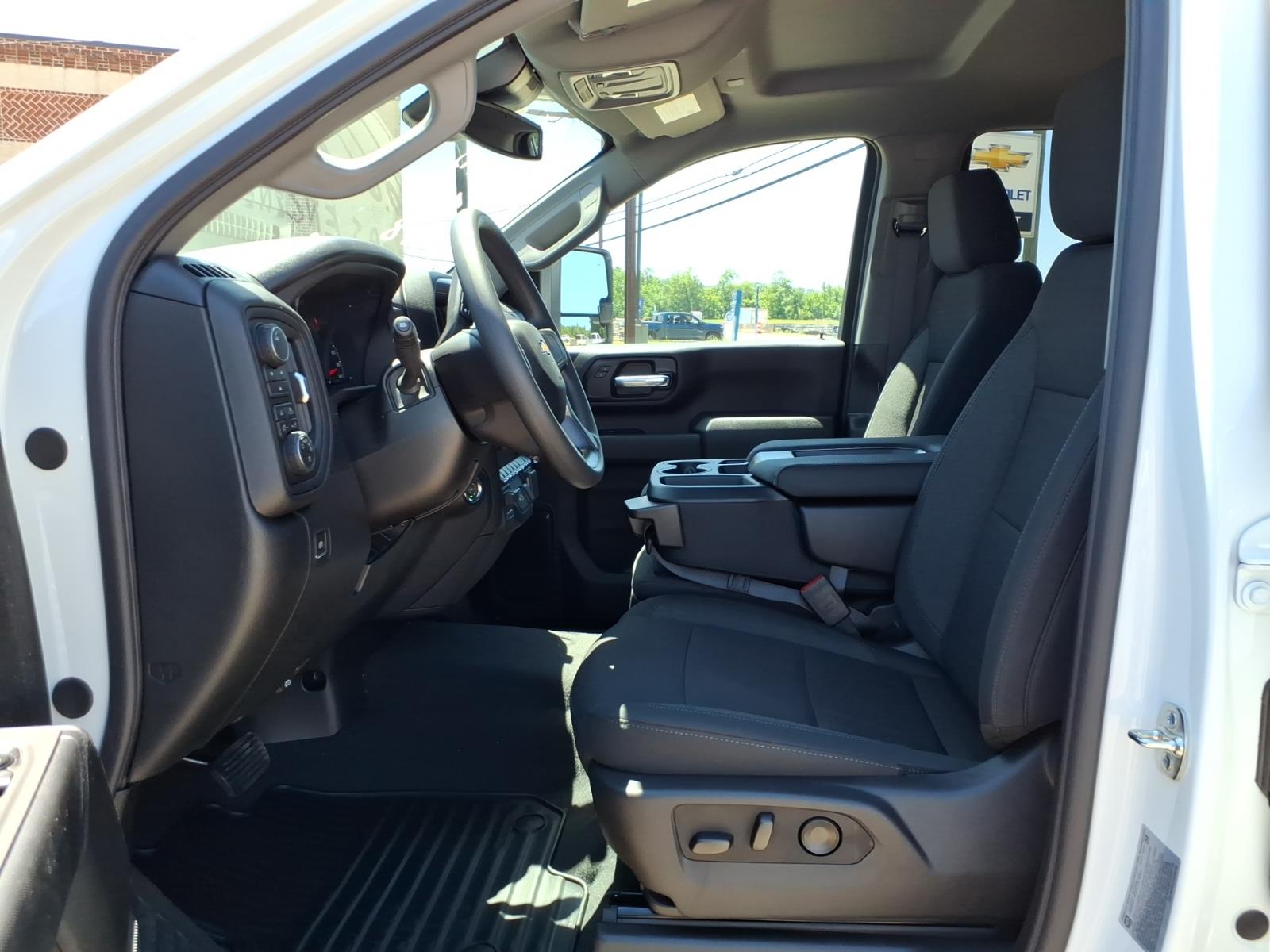 2026 Chevrolet Silverado 2500 HD Custom - Photo 17