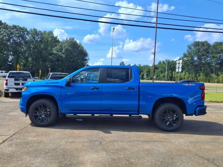 2025 Chevrolet Silverado 1500 Custom Truck