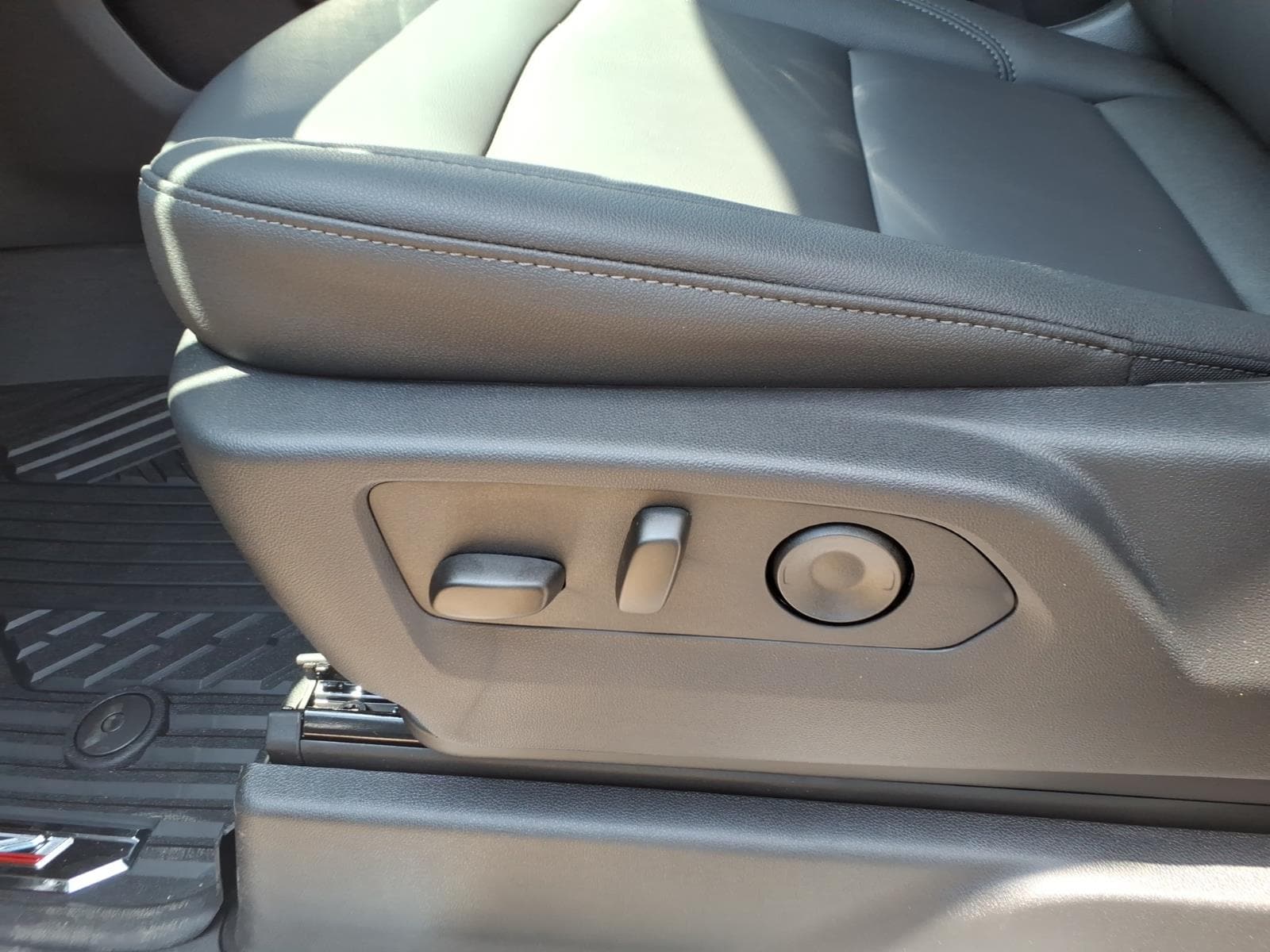 2026 Chevrolet Silverado 1500 RST - Photo 9