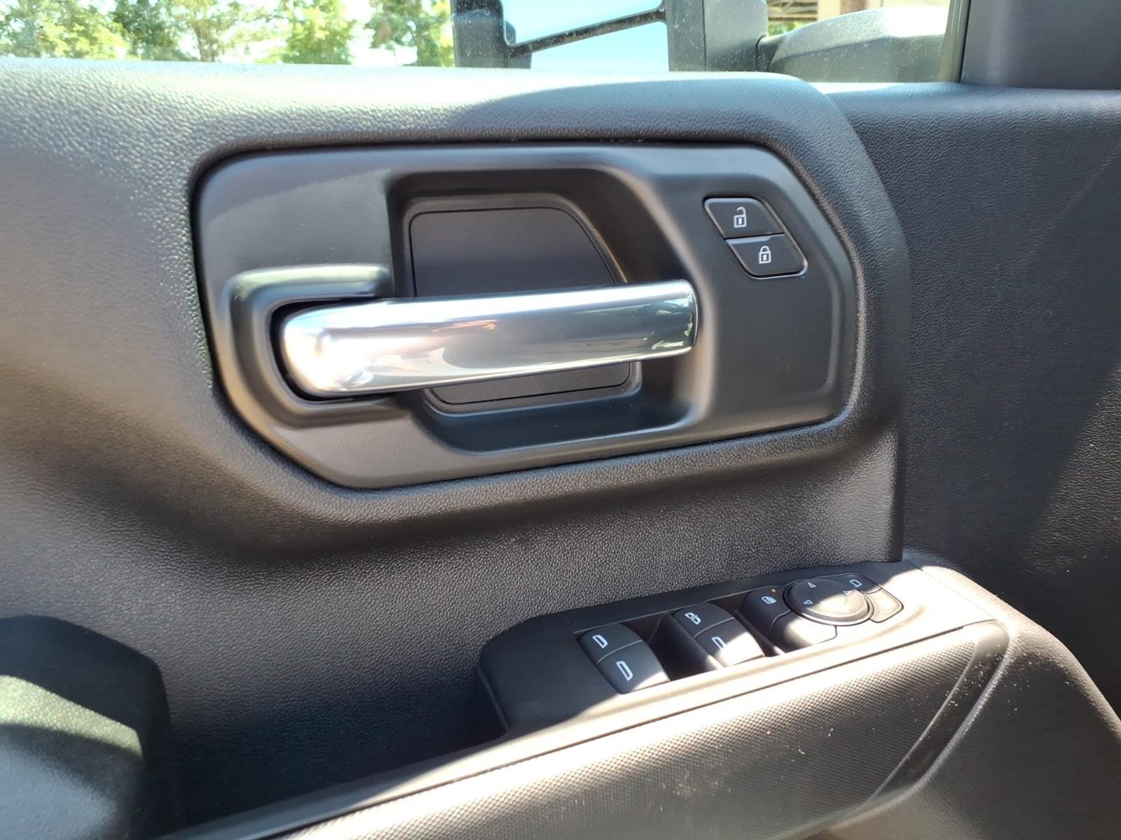 2026 Chevrolet Silverado 2500 HD Custom - Photo 9