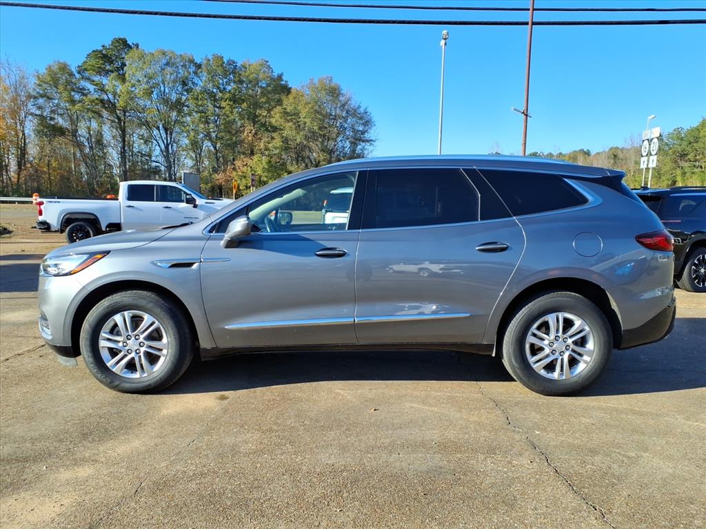 2019 Buick Enclave Essence's photo