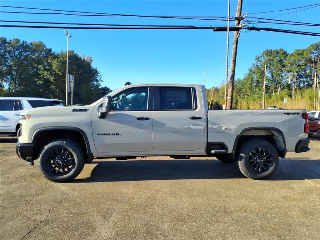 2026 Chevrolet Silverado 2500HD Custom's photo