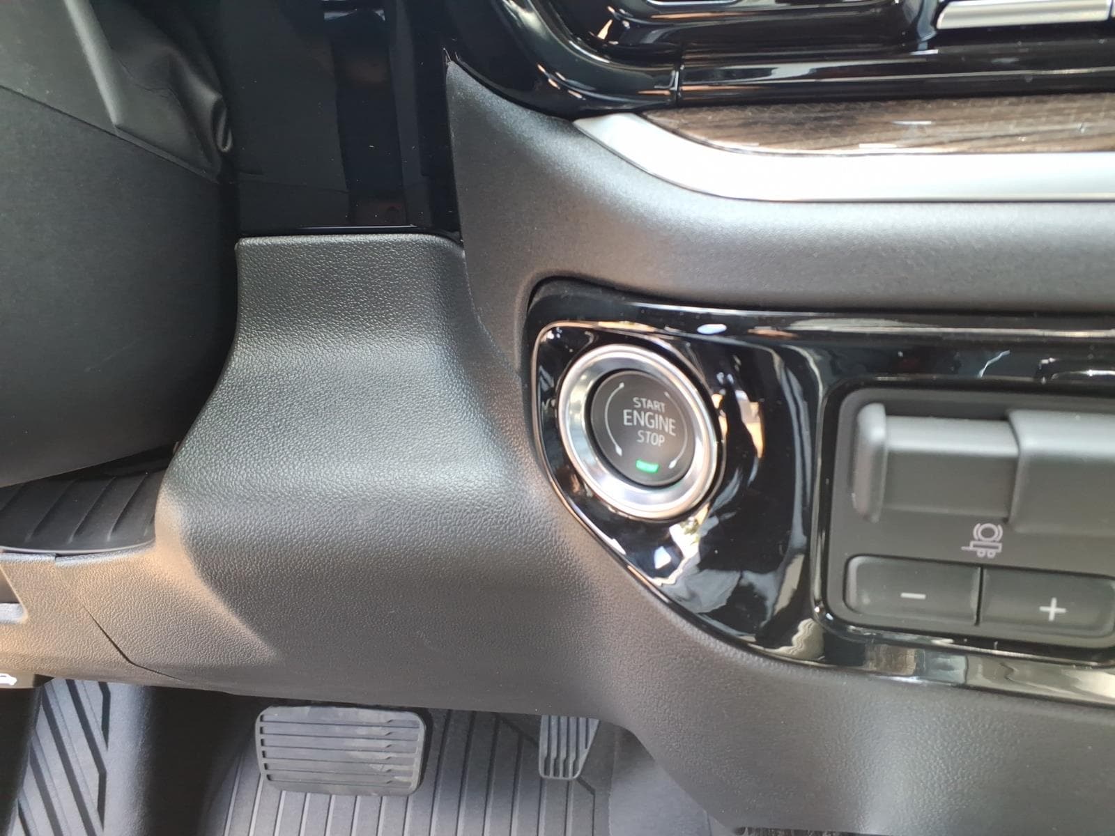 2026 Chevrolet Silverado 1500 RST - Photo 11