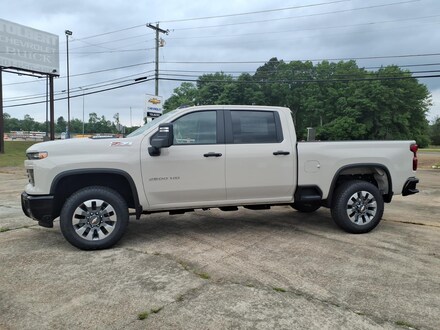 2026 Chevrolet Silverado 2500 HD Custom Truck