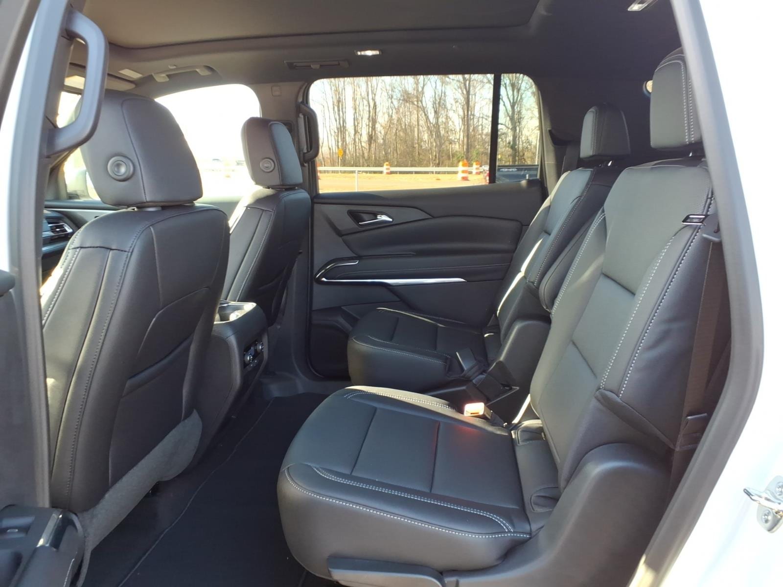 2026 Chevrolet Traverse LT - Photo 18