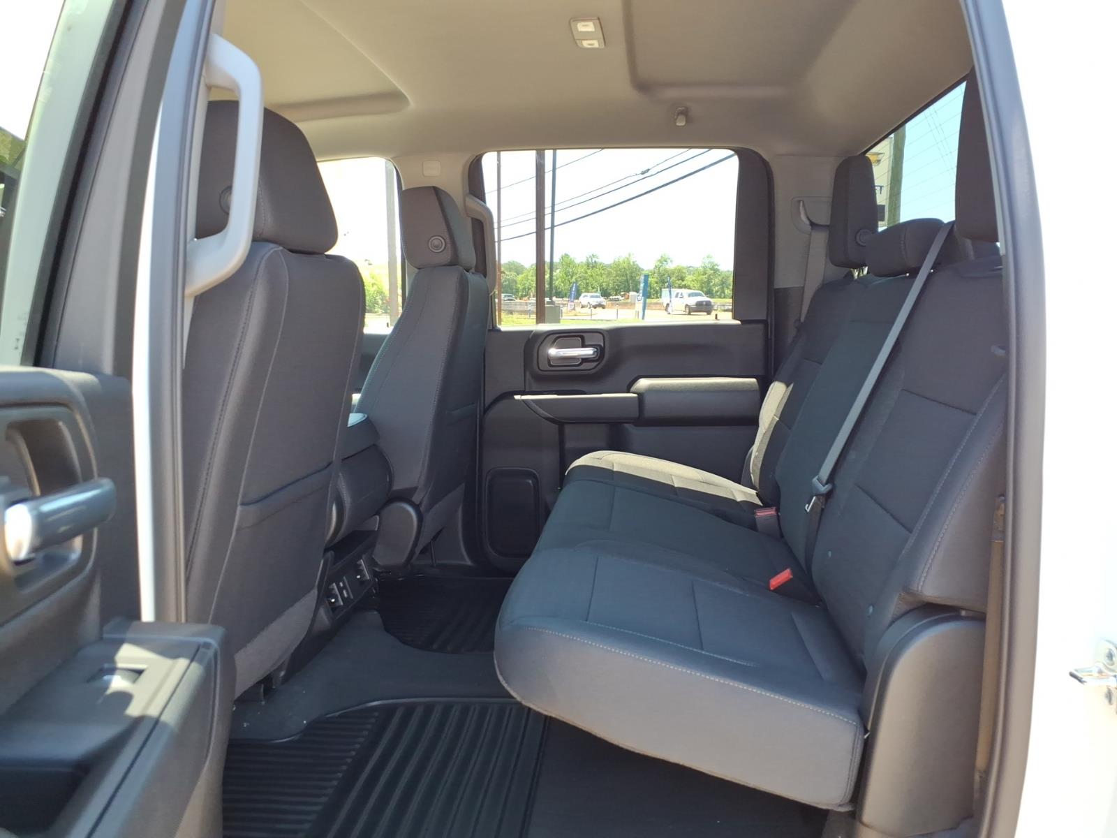 2026 Chevrolet Silverado 2500 HD Custom - Photo 18