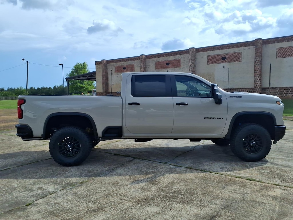 New 2026 Chevrolet Silverado 2500 HD ZR2 Truck