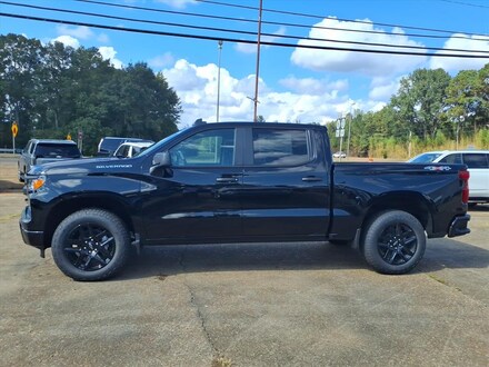 2025 Chevrolet Silverado 1500 Custom Truck