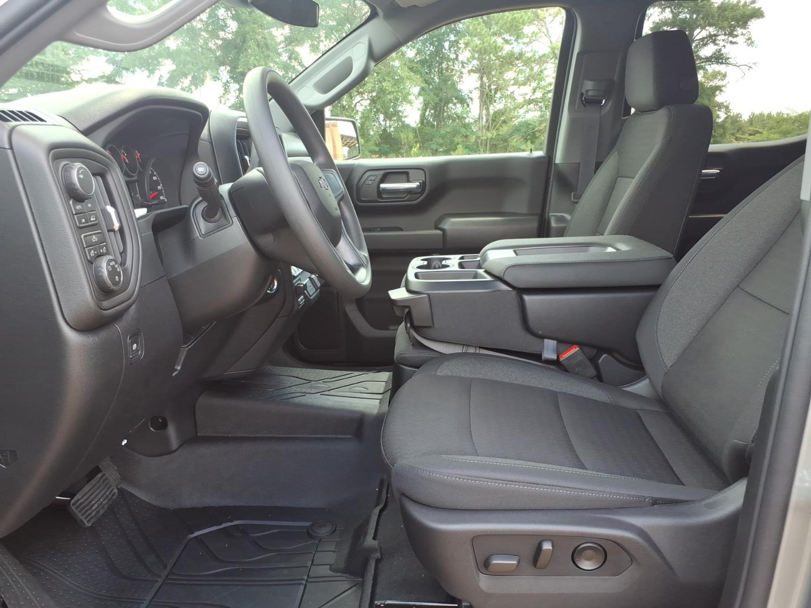 2026 Chevrolet Silverado 1500 Custom - Photo 17