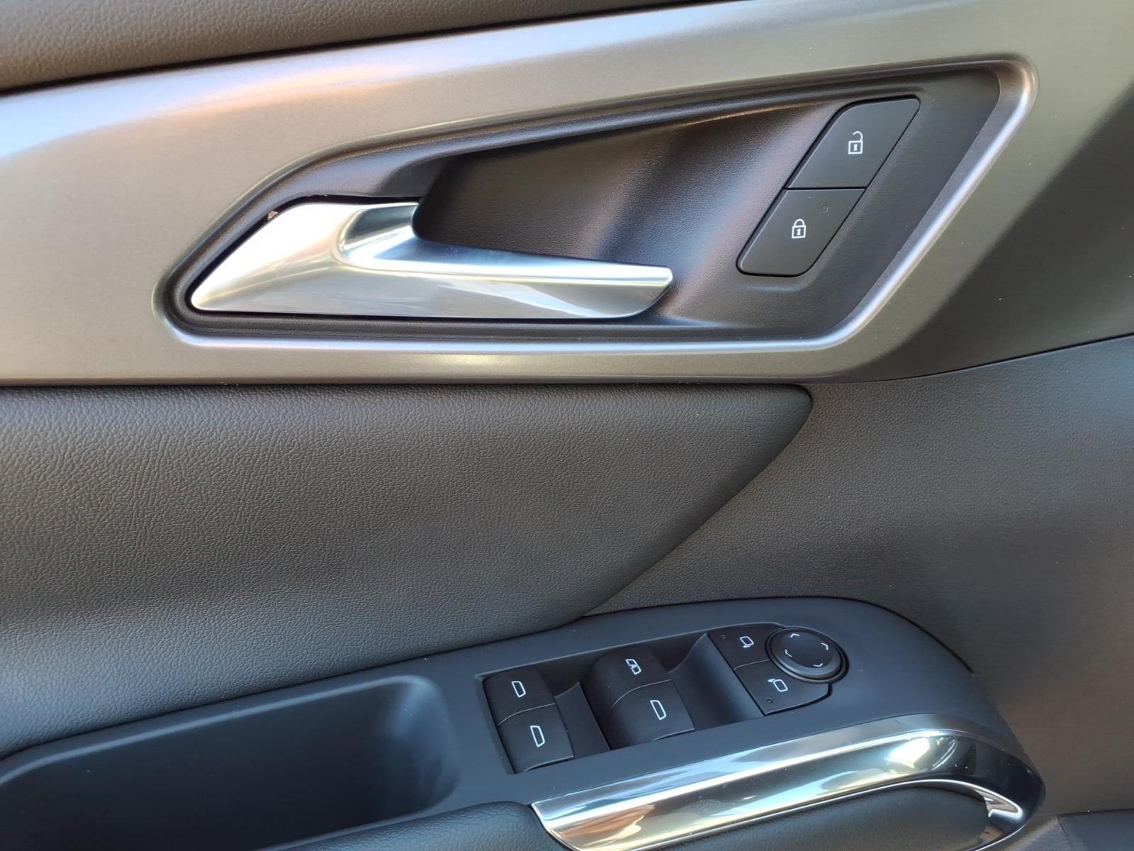 2026 Chevrolet Traverse LT - Photo 8