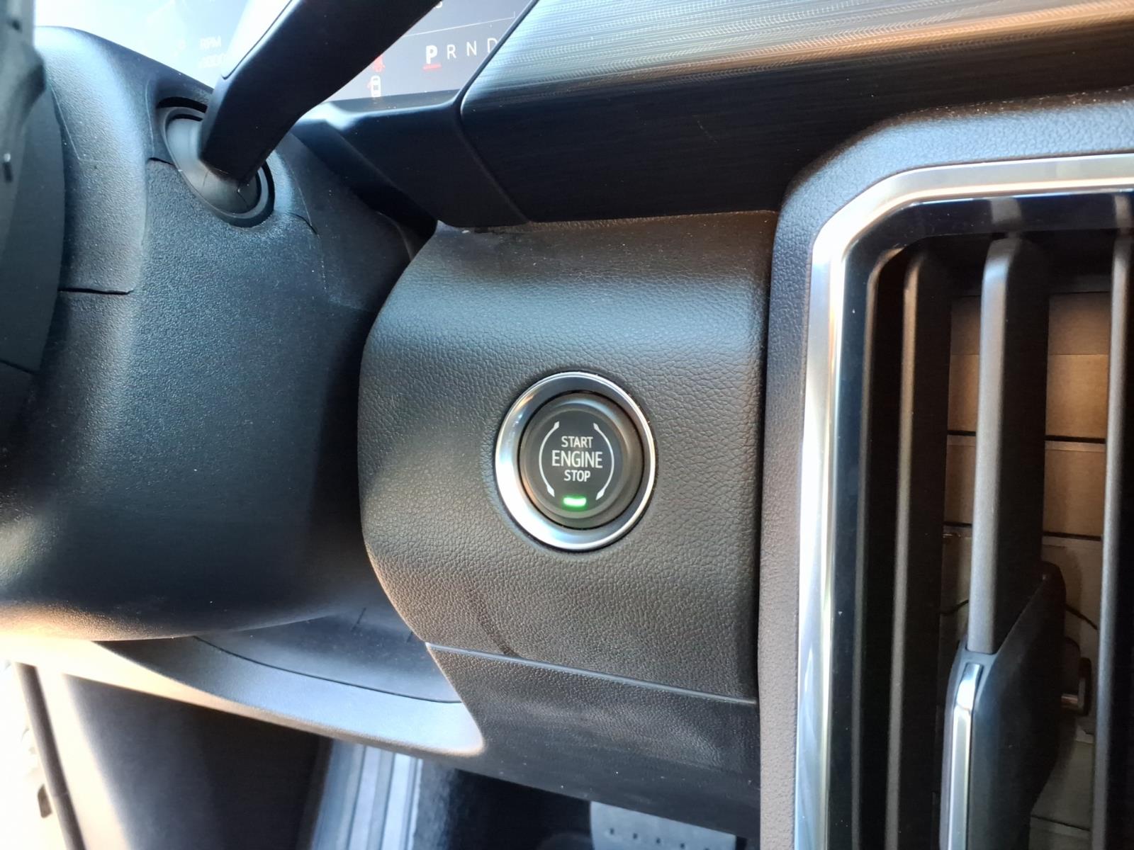 2025 GMC Acadia Elevation - Photo 11