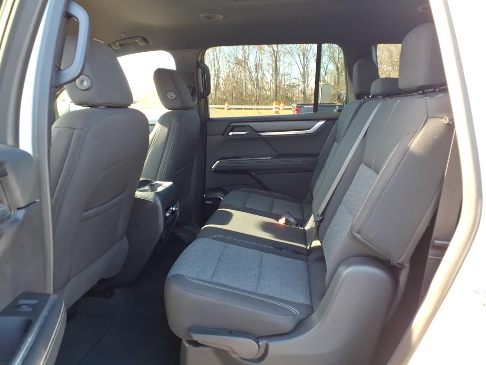2025 GMC Acadia Elevation - Photo 18