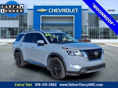 2022 Nissan Pathfinder Platinum SUV