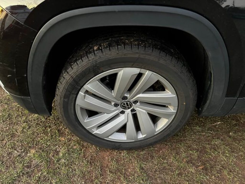 Used 2021 Volkswagen Atlas 3.6L V6 SE w/Technology SUV