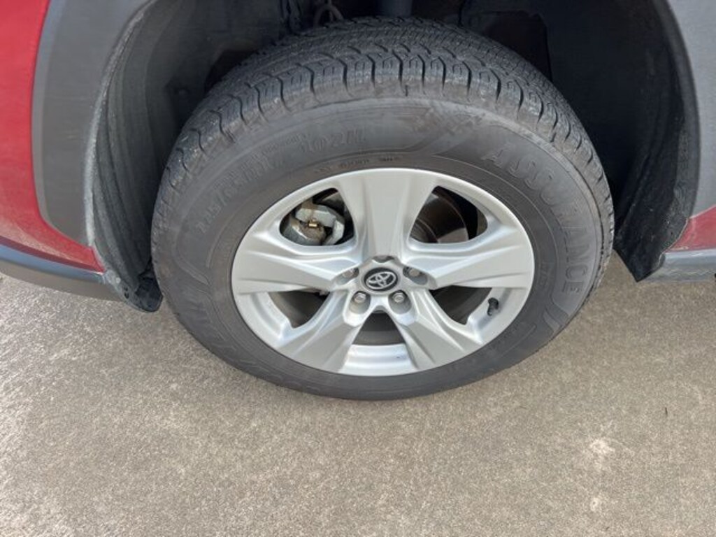 Used 2020 Toyota RAV4 XLE SUV