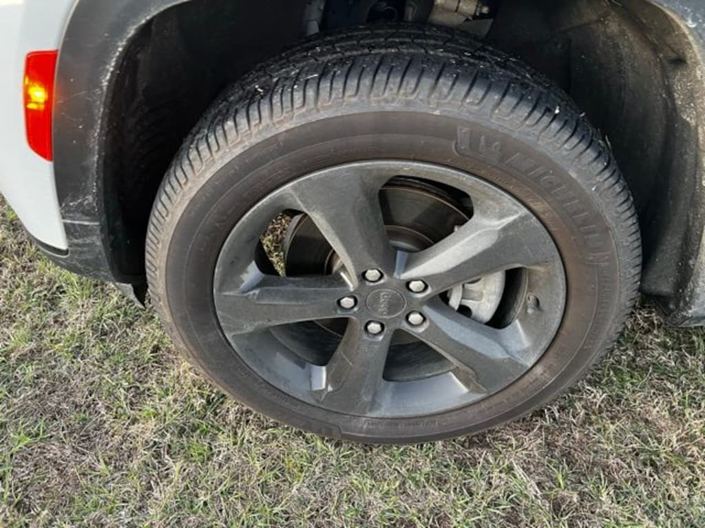 Used 2021 Jeep Grand Cherokee L Altitude SUV