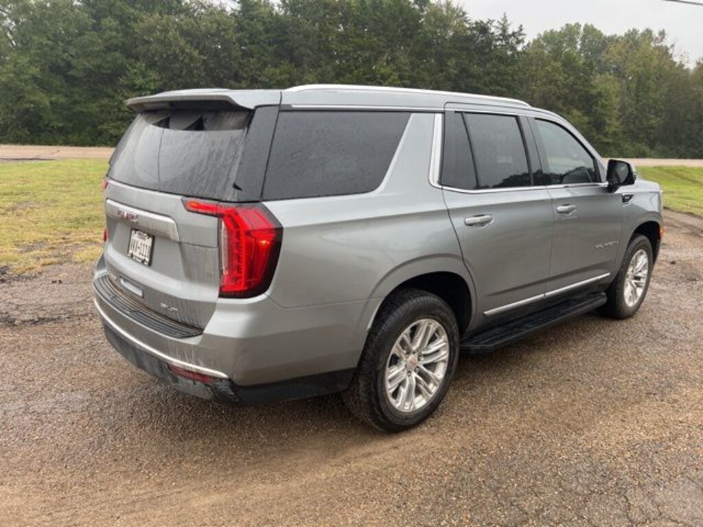 Used 2024 GMC Yukon SLT SUV