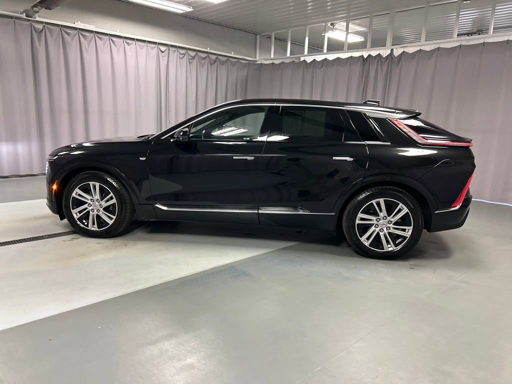 2024 Cadillac Lyriq Tech photo 4