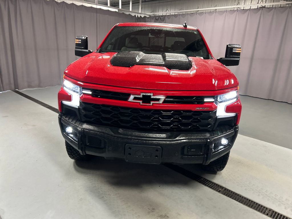 2024 Chevrolet Silverado 1500 ZR2 photo 2