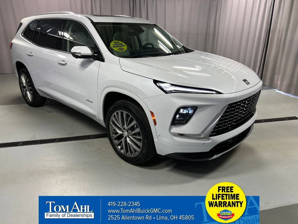 2026 Buick Enclave Avenir's photo