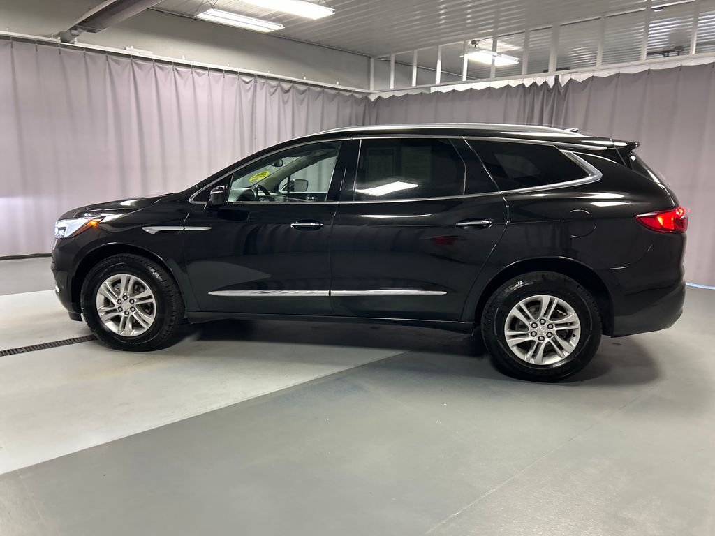 2021 Buick Enclave Essence photo 3