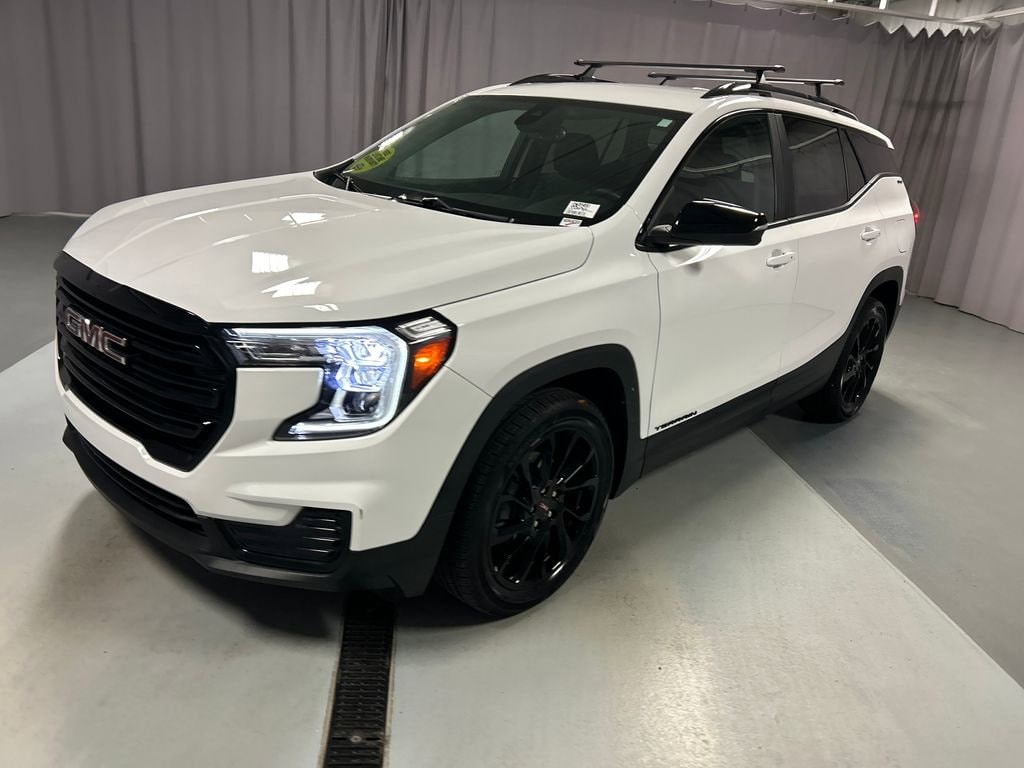 Used 2023 GMC Terrain SLE SUV